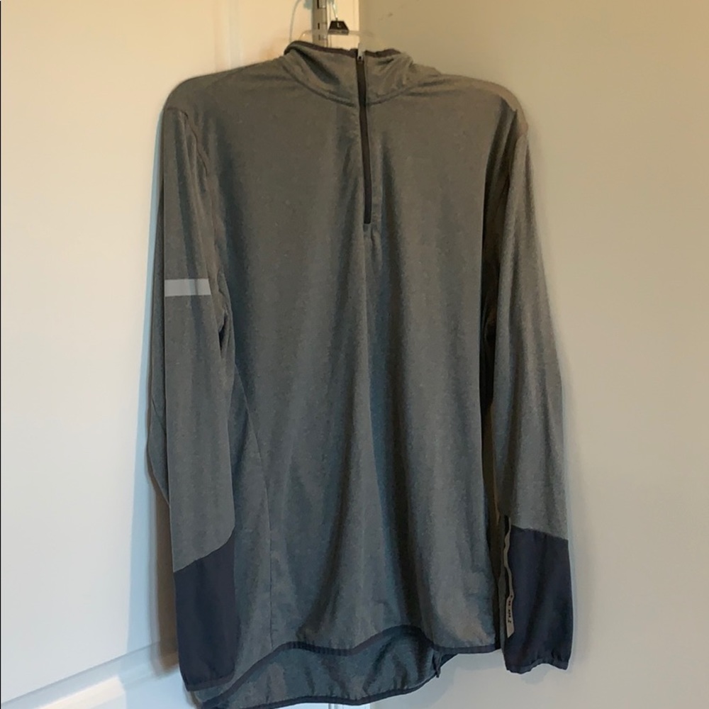 Hind Performance top